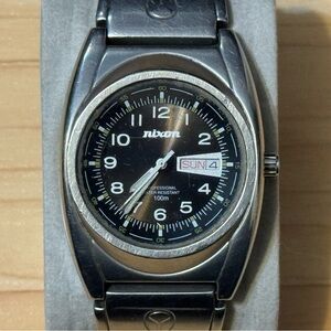 Nixon The Don "You Know" Grey Dial Metal Men's Analog Surf Watch Men RUNNING